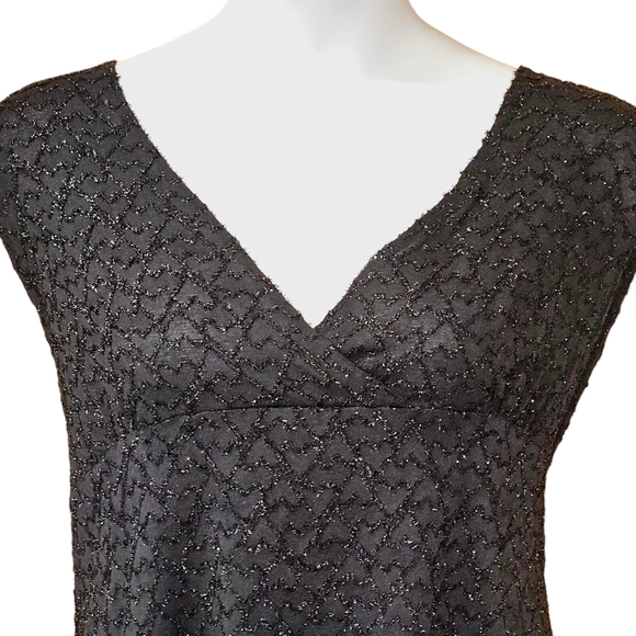 Julie's Closet Elegant Black and Gold Blouse - Picture 5 of 12